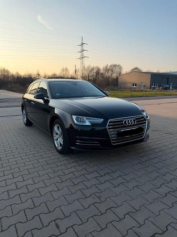 Gebraucht Audi A4 Sport 150 PS (110 kW) 2017 Schwarz Kombi