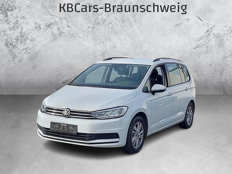 Weiß Gebraucht 2022 VW Touran Van / Kleinbus | 19.900 € (Superpreis) - Bild 1/3