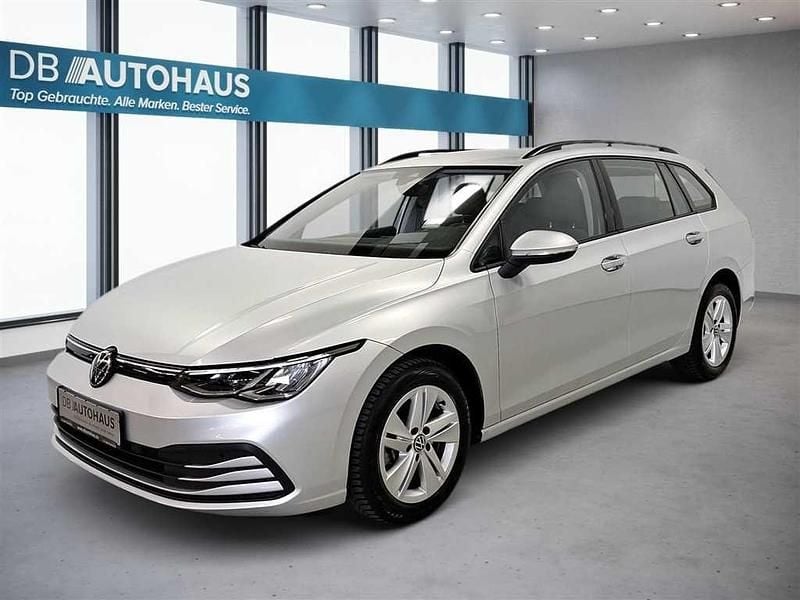Silber Gebraucht 2023 VW Golf VIII Life Kombi | 19.930 € (Guter Preis) - Bild 1/4