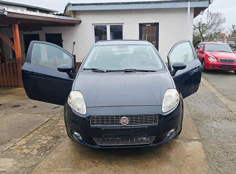 Gebraucht Fiat Grande Punto Dynamic 77 PS (56 kW) 2009 Blau Kleinwagen