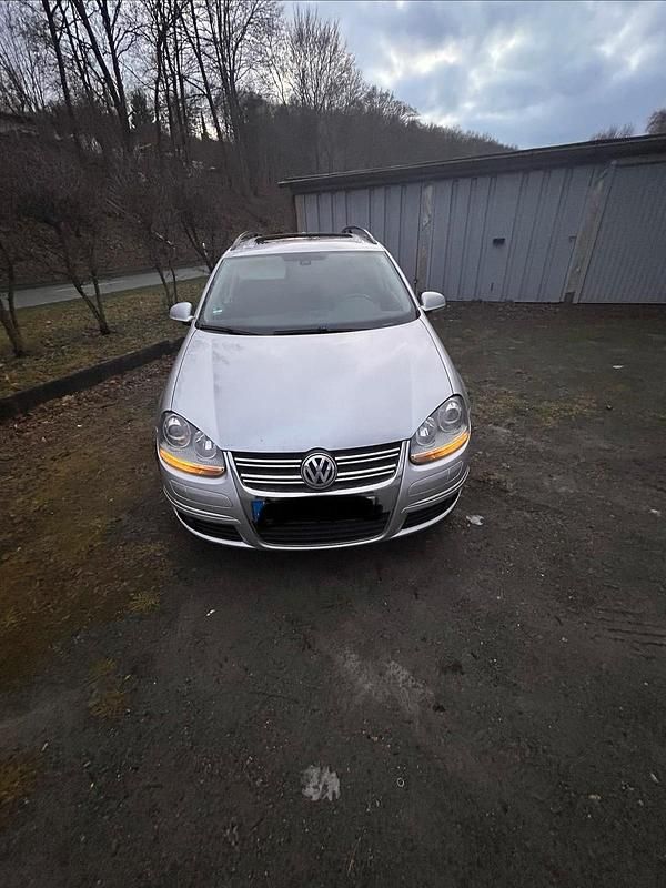 Silber Gebraucht 2007 VW Golf V Comfortline Kombi | 2.850 € (Fairer Preis) - Bild 1/4
