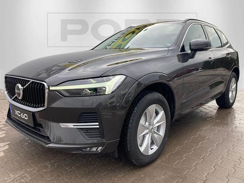 Gebraucht Volvo XC60 Core 197 PS (144 kW) 2023 Platinum grey metallic SUV