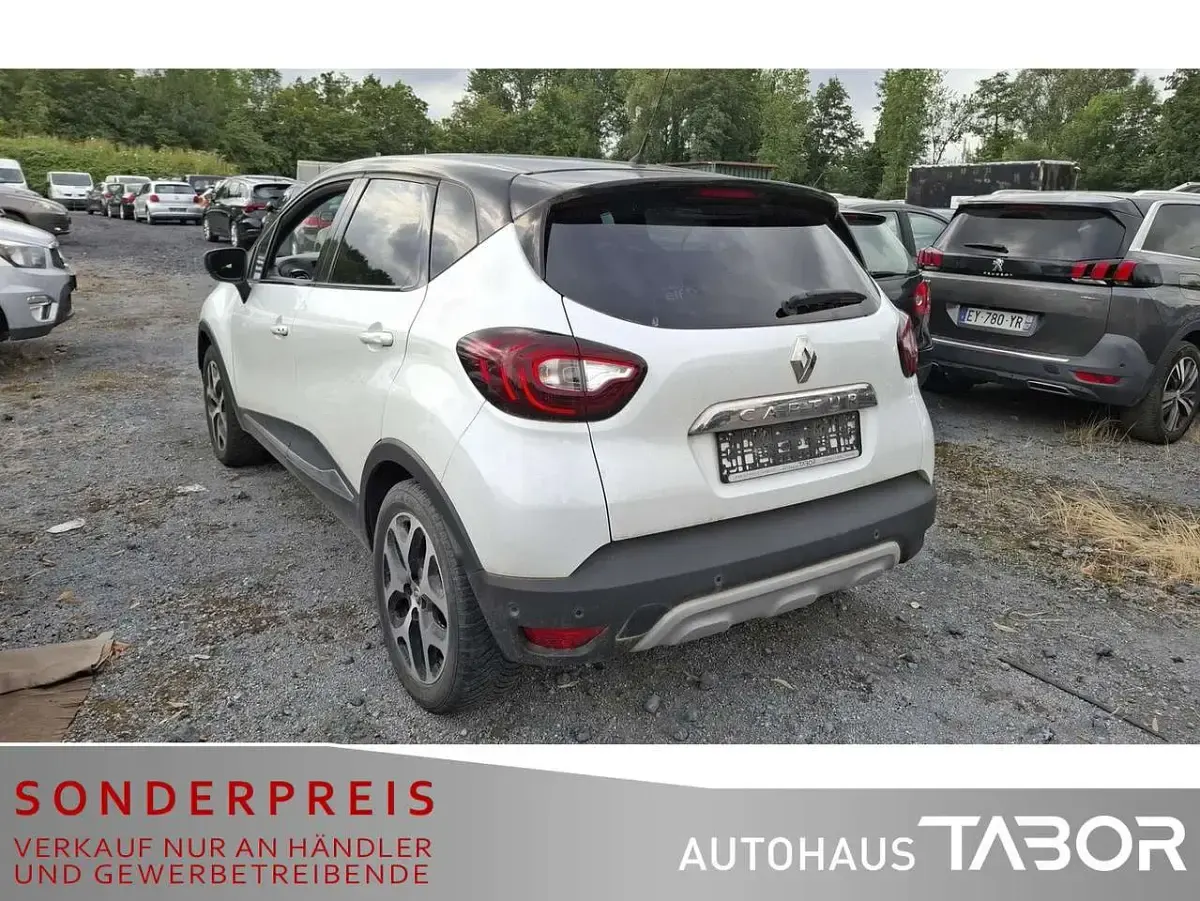 Gebraucht Renault Captur Collection 150 PS (110 kW) 2019 Perlmuttweiß und blackpearl SUV