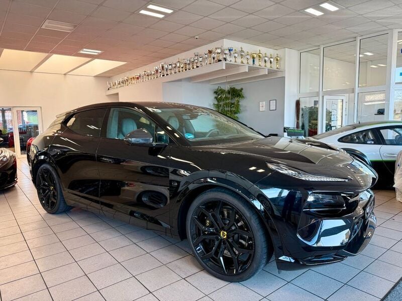 Gebraucht Lotus Eletre 675 kW (918 PS) 2023 Stellar black SUV