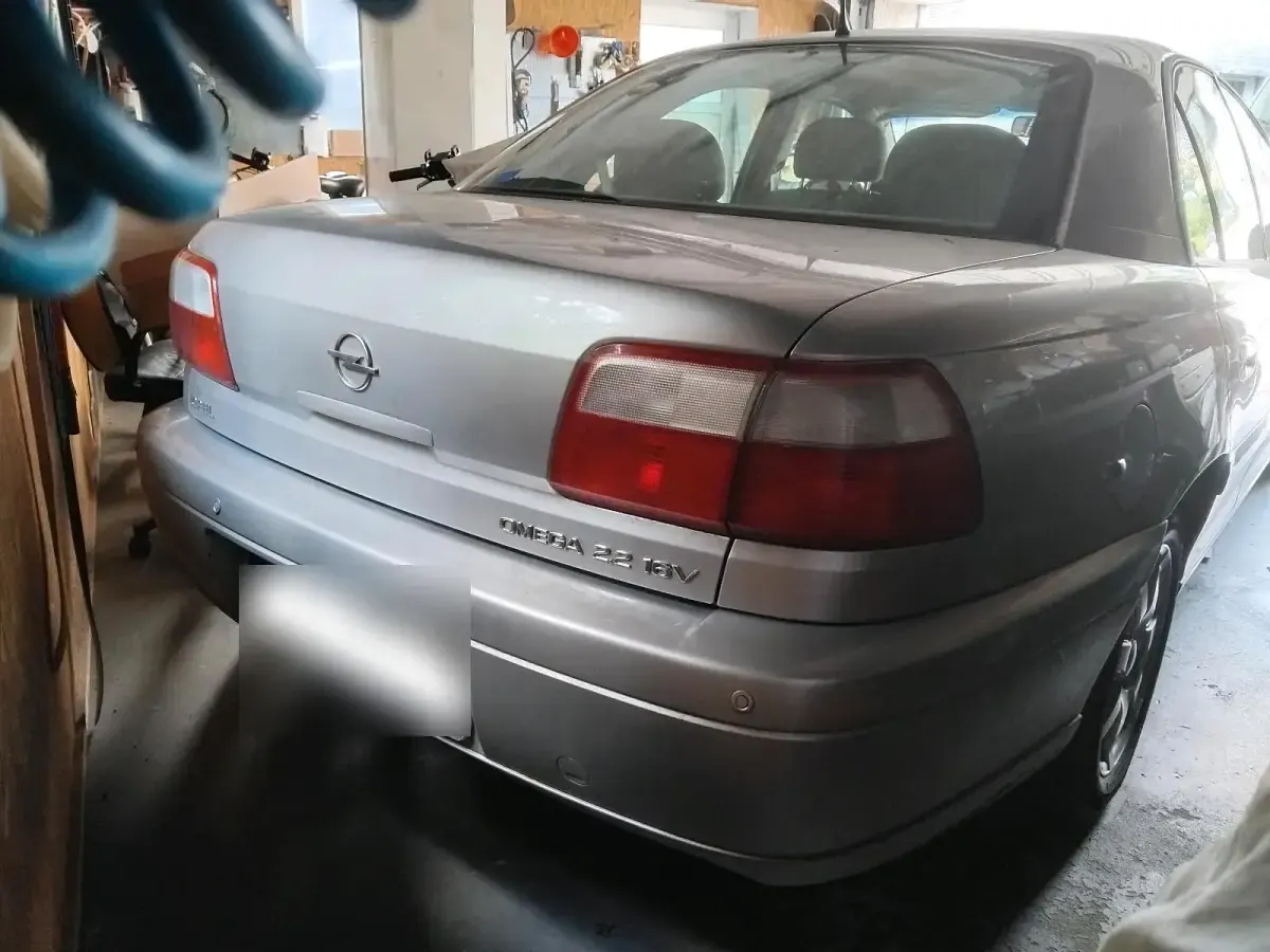 Gebraucht Opel Omega 144 PS (105 kW) 2000 Grau Limousine
