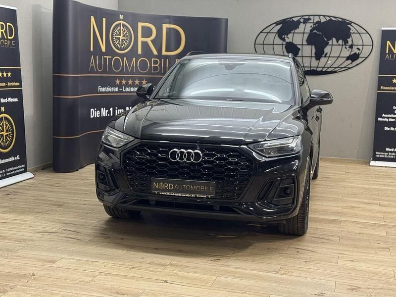 Mythosschwarz metall (metallic) Gebraucht 2022 Audi Q5 Sportback S-Line SUV | 40.799 € (Fairer Preis) - Bild 1/3