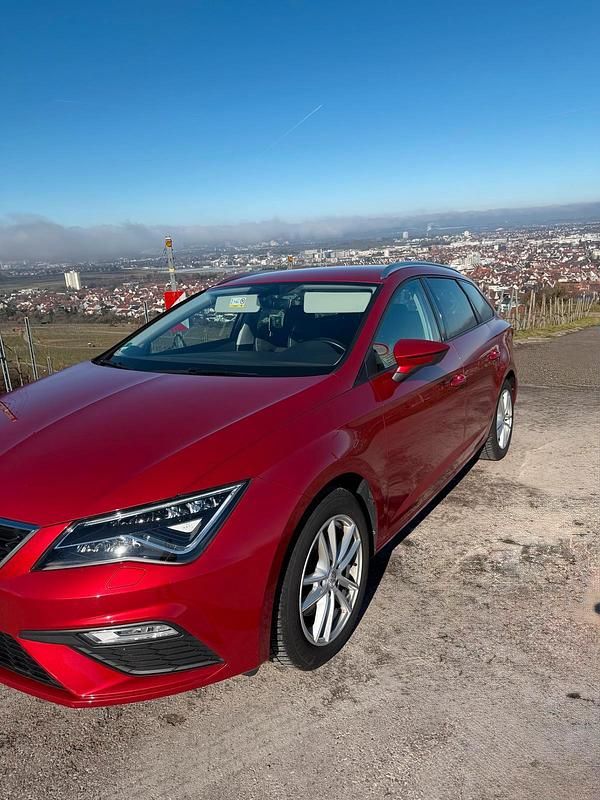 Gebraucht Seat Leon FR 125 PS (91 kW) 2018 Rot Kombi