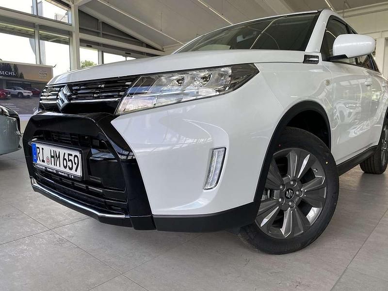 Gebraucht Suzuki Vitara Comfort 129 PS (94 kW) 2024 Weiß SUV