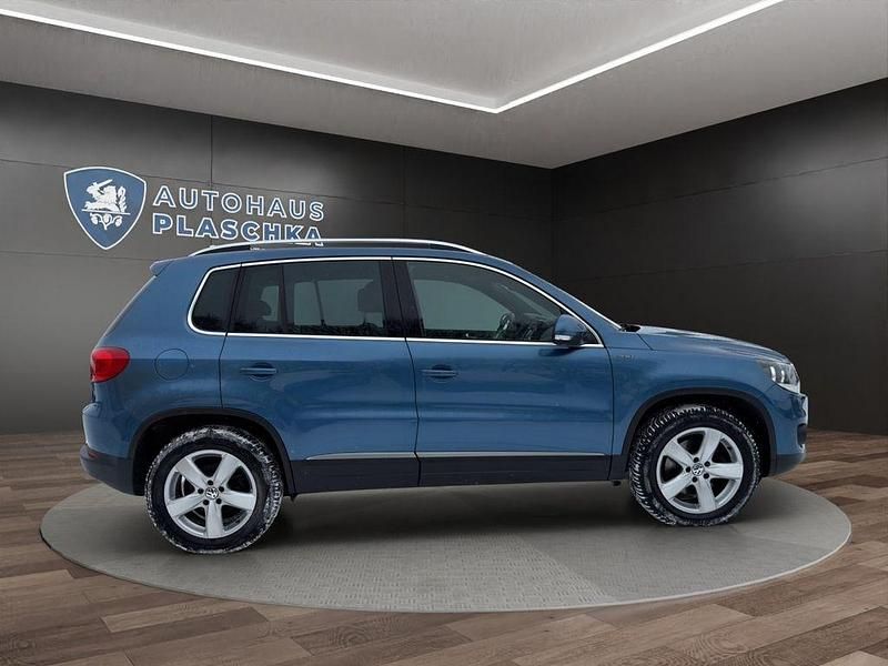 Gebraucht VW Tiguan LOUNGE 150 PS (110 kW) 2016 Blau SUV
