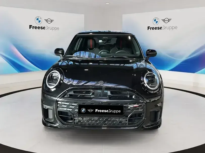 Używany Mini Cooper 156 KM (114 kW) 2024 Czarny Hatchback
