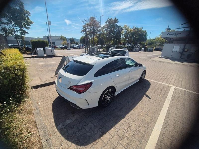 Gebraucht Mercedes CLA250 Shooting Brake 211 PS (155 kW) 2017 Weiß Kombi