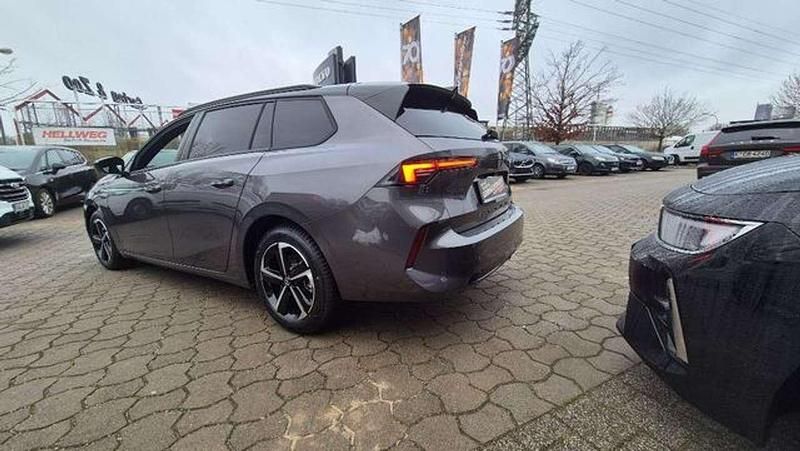 Gebraucht Opel Astra 131 PS (96 kW) 2025 Vulkan grau metallic Kombi