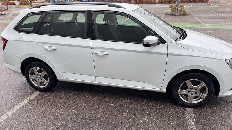 Gebraucht Skoda Fabia 95 PS (69 kW) 2017 Weiß Kombi