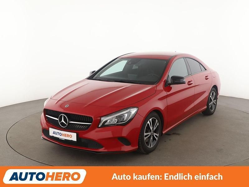 Rot Gebraucht 2018 Mercedes CLA200 Urban Limousine | 20.090 € (Fairer Preis) - Bild 1/3
