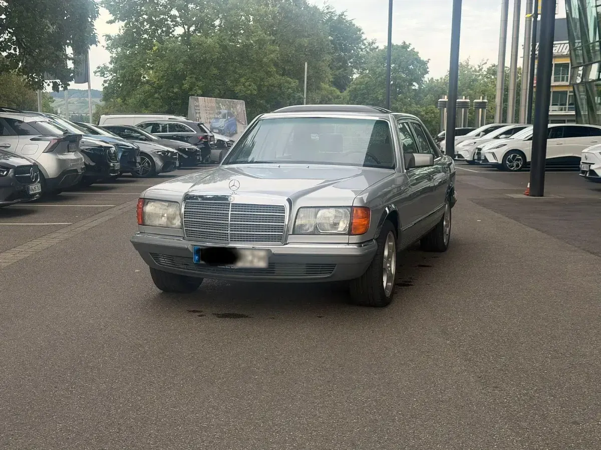 Gebraucht Mercedes S280 185 PS (136 kW) 1980 Grau Limousine