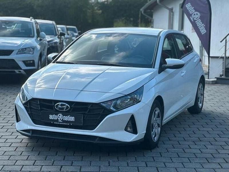 Weiß Gebraucht 2020 Hyundai i20 Select Limousine | 12.500 € (Fairer Preis) - Bild 1/4