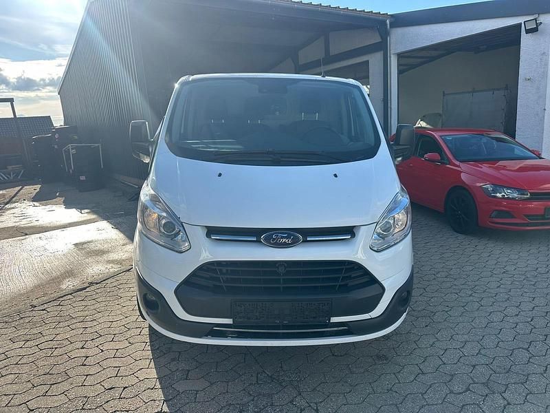 Gebraucht Ford Transit 105 PS (77 kW) 2017 Weiß Van / Kleinbus