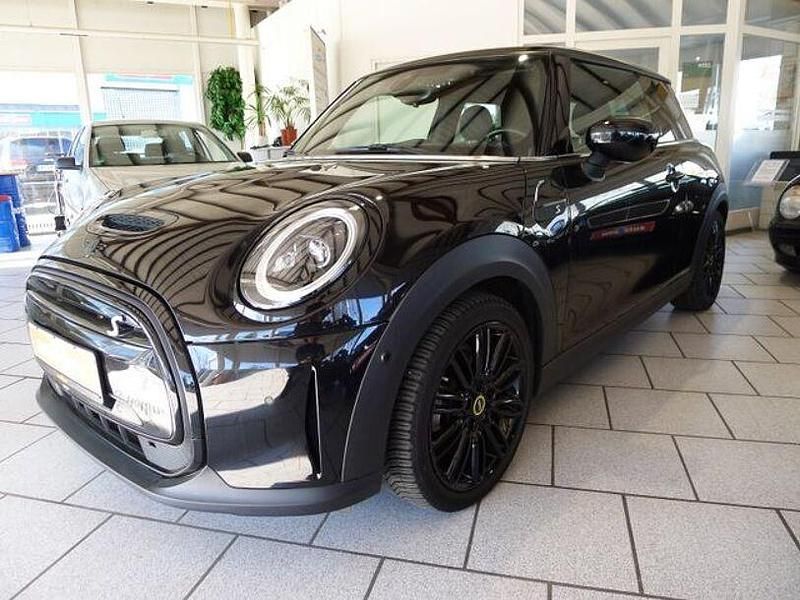 Gebraucht Mini Cooper 135 kW (184 PS) 2021 Midnight black (metallic) Kleinwagen