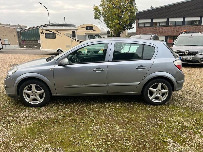 Gebraucht Opel Astra Edition 90 PS (66 kW) 2005 Limousine