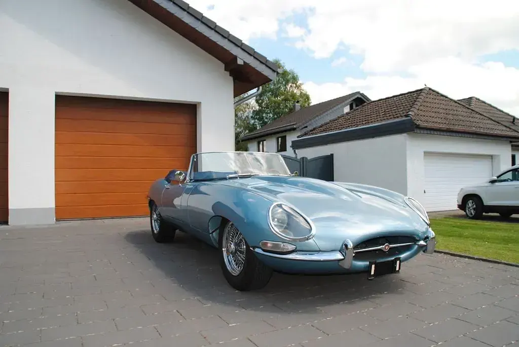 Gebraucht Jaguar E-Type 224 PS (164 kW) 1964 Blau Cabrio