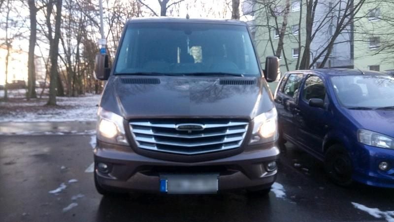 Braun Gebraucht 2007 Mercedes Sprinter Van | 10.500 € - Bild 1/4