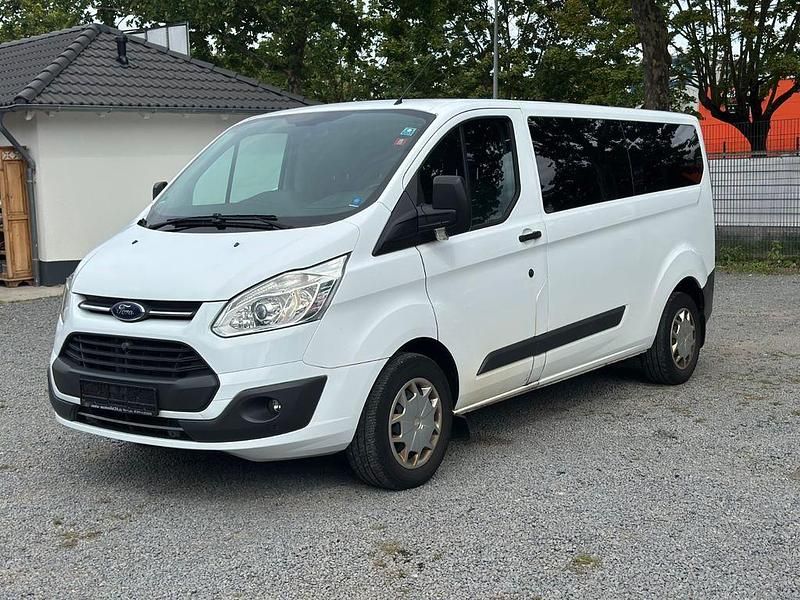 Weiß Gebraucht 2016 Ford Transit Kombi | 13.990 € (Fairer Preis) - Bild 1/4