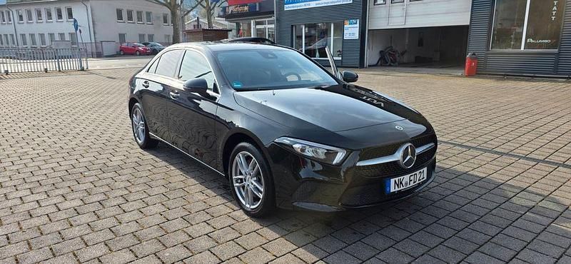 Gebraucht Mercedes A250 218 PS (160 kW) 2020 Schwarz Limousine