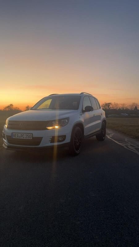 Weiß Gebraucht 2016 VW Tiguan SUV | 12.000 € (Guter Preis) - Bild 1/4