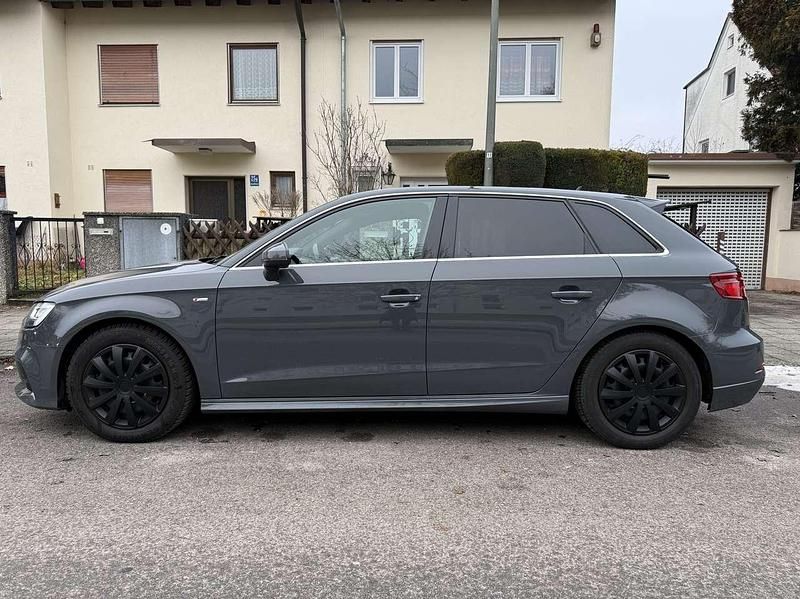 Gebraucht Audi A3 S-Line 150 PS (110 kW) 2018 Grau Limousine