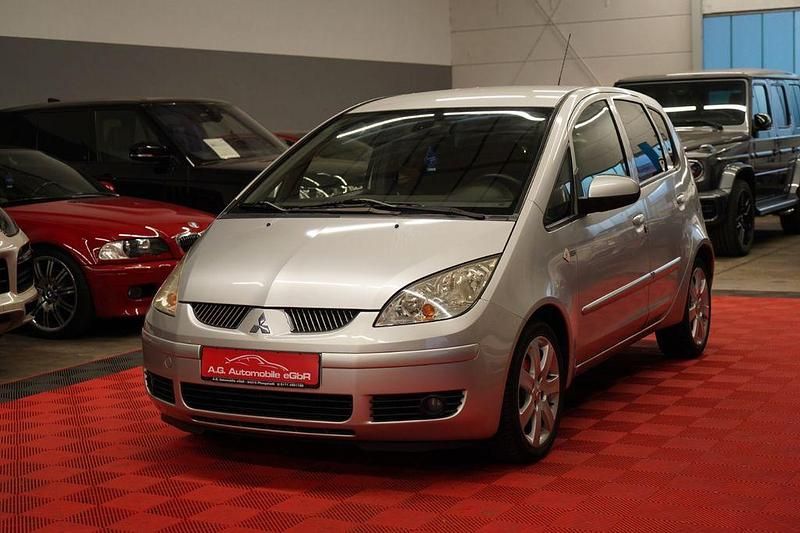 Silber Gebraucht 2006 Mitsubishi Colt Motion Limousine | 1.950 € (Fairer Preis) - Bild 1/4