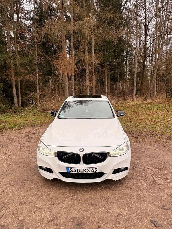 Gebraucht BMW 330 M Sport 258 PS (189 kW) 2014 Weiß Limousine