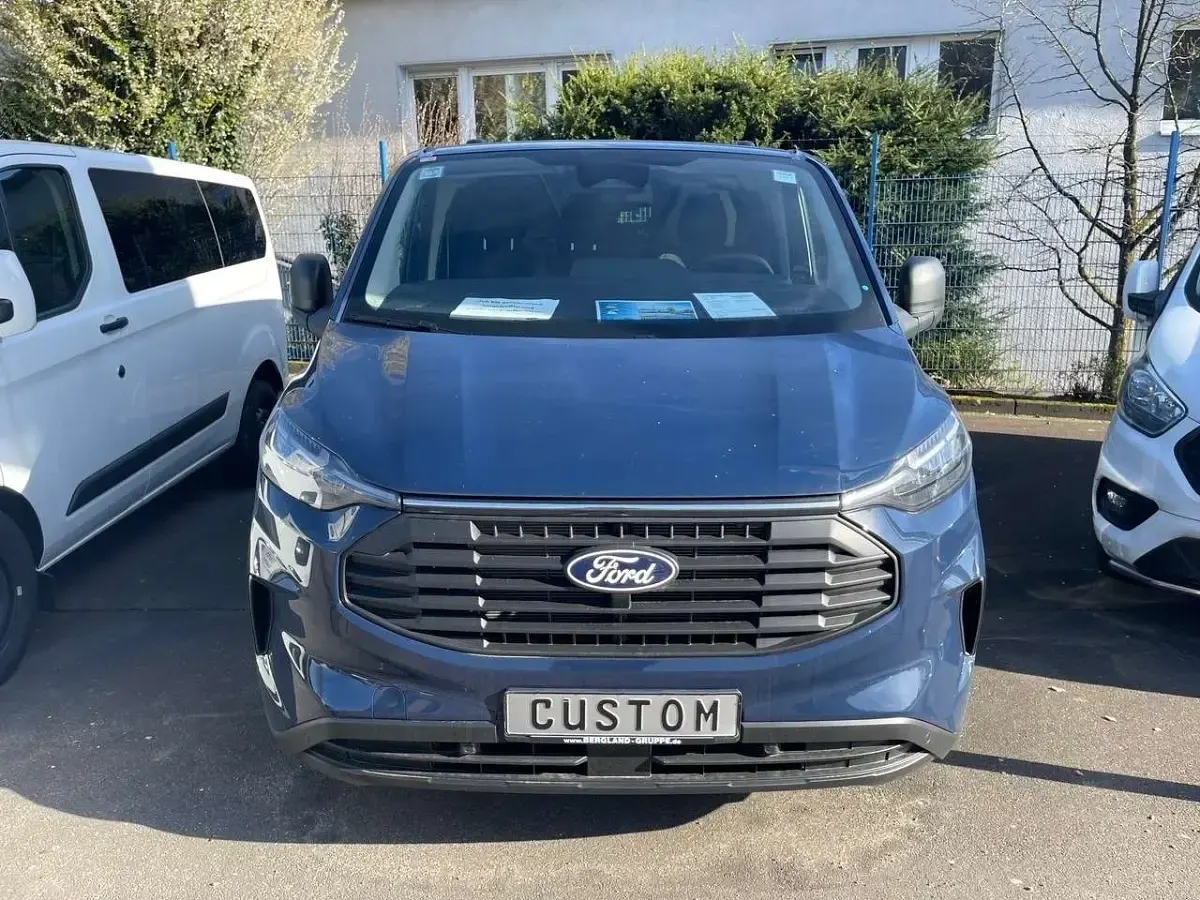 Occasion Ford Transit Custom Trend 110 ch (80 kW) 2024 Bleue Monospace