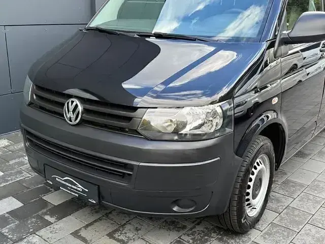 Second-hand VW T5 102 CP (75 kW) 2014 Negru Van
