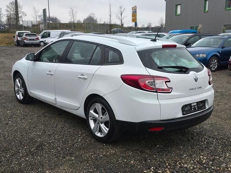 Gebraucht Renault Mégane GrandTour Initiale Paris 116 PS (85 kW) 2014 Weiß Kombi