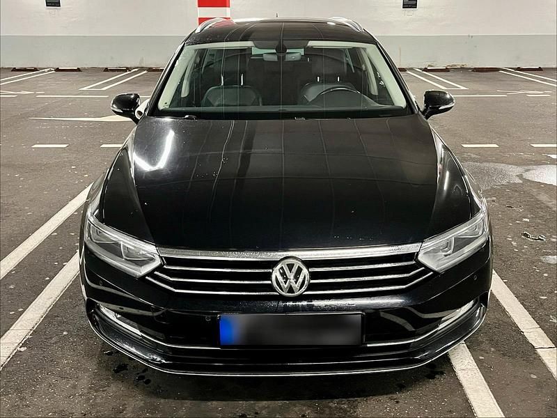 Gebraucht VW Passat Highline 150 PS (110 kW) 2015 Schwarz Kombi