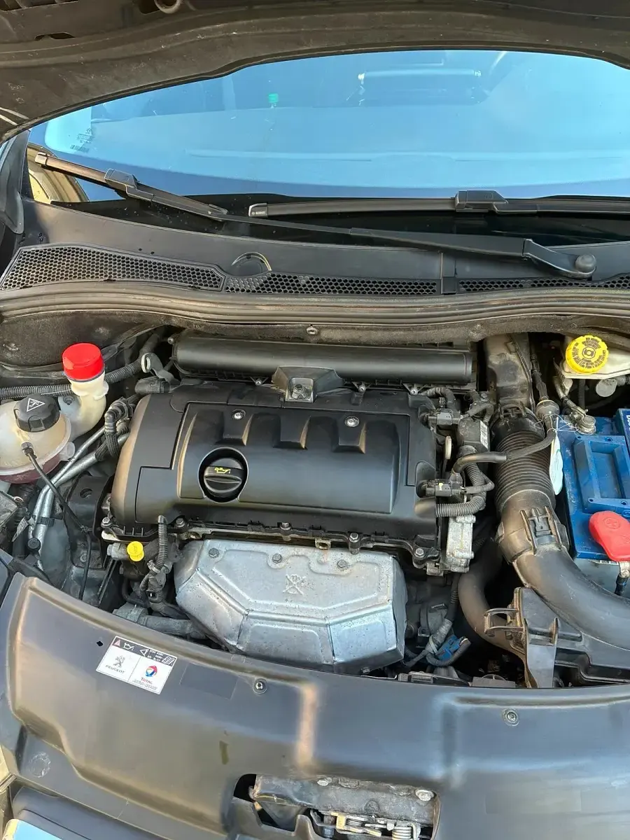 Gebraucht Peugeot 208 80 PS (58 kW) 2014 Grau Kleinwagen