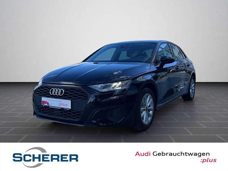 Mythosschwarz metallic (metallic) Gebraucht 2023 Audi A3 Advanced Limousine | 22.900 € (Guter Preis) - Bild 1/3