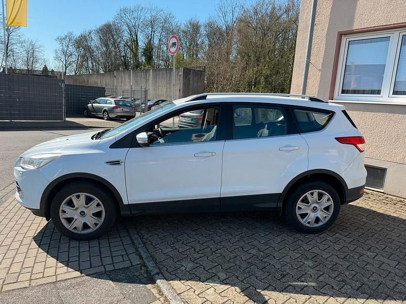 Gebraucht Ford Kuga 150 PS (110 kW) 2014 Weiß SUV