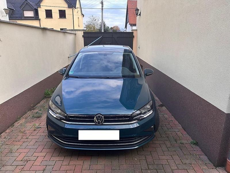 Grün Gebraucht 2018 VW Golf Sportsvan Van / Kleinbus | 19.500 € (Fairer Preis) - Bild 1/4