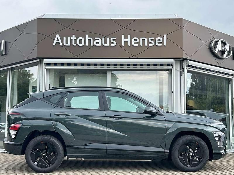 Gebraucht Hyundai Kona Select 99 kW (135 PS) 2025 Cypress green SUV