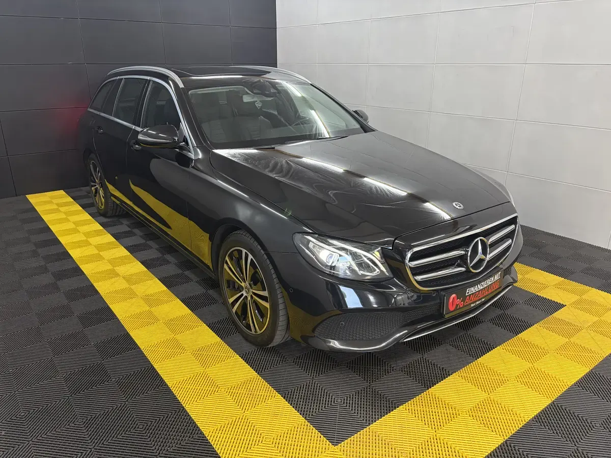 Gebraucht Mercedes E400 331 PS (243 kW) 2020 Schwarz Limousine
