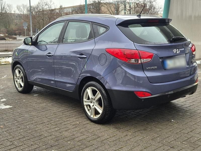 Gebraucht Hyundai ix35 135 PS (99 kW) 2013 Blau SUV
