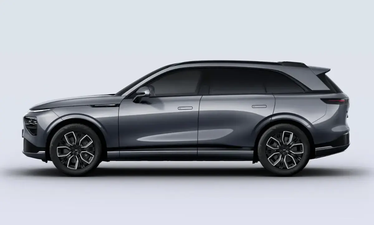 Neu XPENG G9 258 kW (351 PS) 2026 Graphite gray SUV