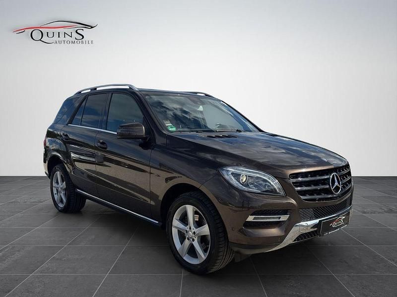 Braun Gebraucht 2013 Mercedes ML350 SUV | 20.990 € (Etwas zu teuer) - Bild 1/4
