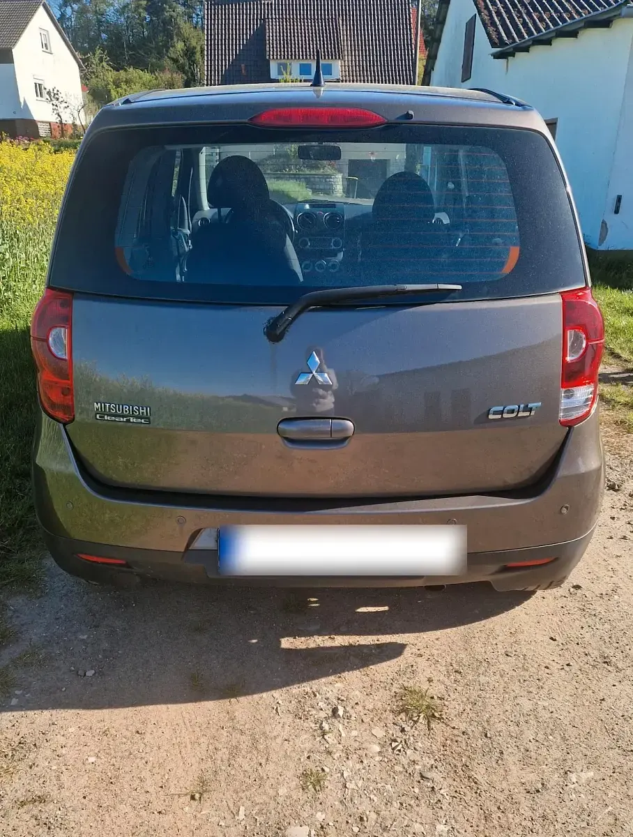 Second-hand Mitsubishi Colt 95 CP (69 kW) 2011 Maro Hatchback