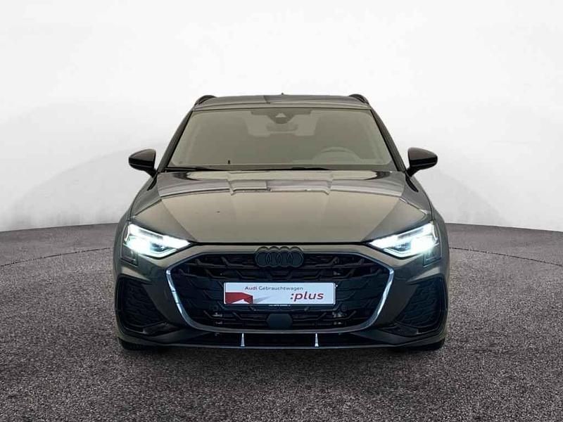 Gebraucht Audi A3 S-Line 272 PS (200 kW) 2025 Daytonagrau perleffekt Limousine
