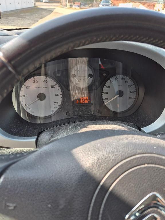 Gebraucht Citroën Berlingo SELECTION 114 PS (83 kW) 2012 Weiß Van / Kleinbus