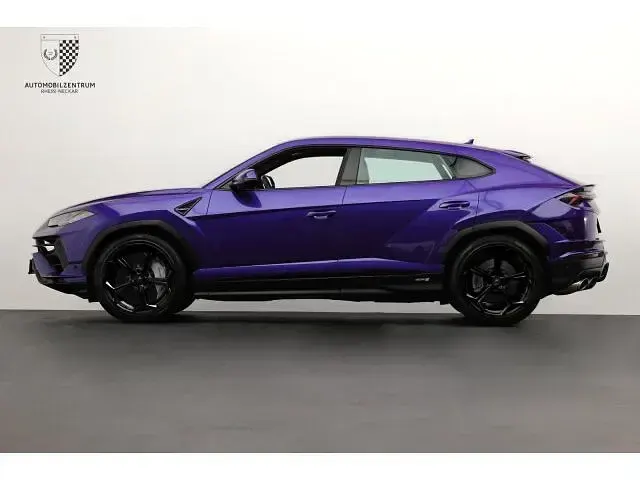 Gebraucht Lamborghini Urus 666 PS (489 kW) 2023 Violett SUV