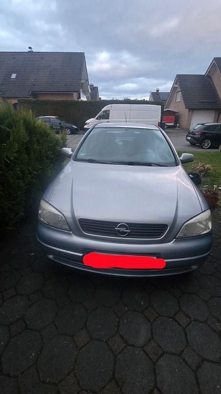 Gebraucht Opel Astra 101 PS (74 kW) 1999 Silber Limousine