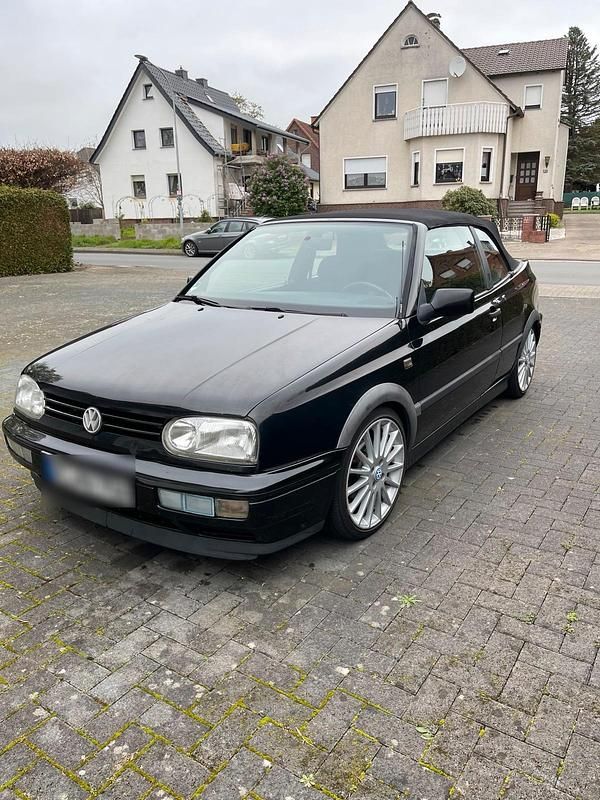 Schwarz Gebraucht 1994 VW Golf Cabriolet Cabrio | 4.999 € - Bild 1/4